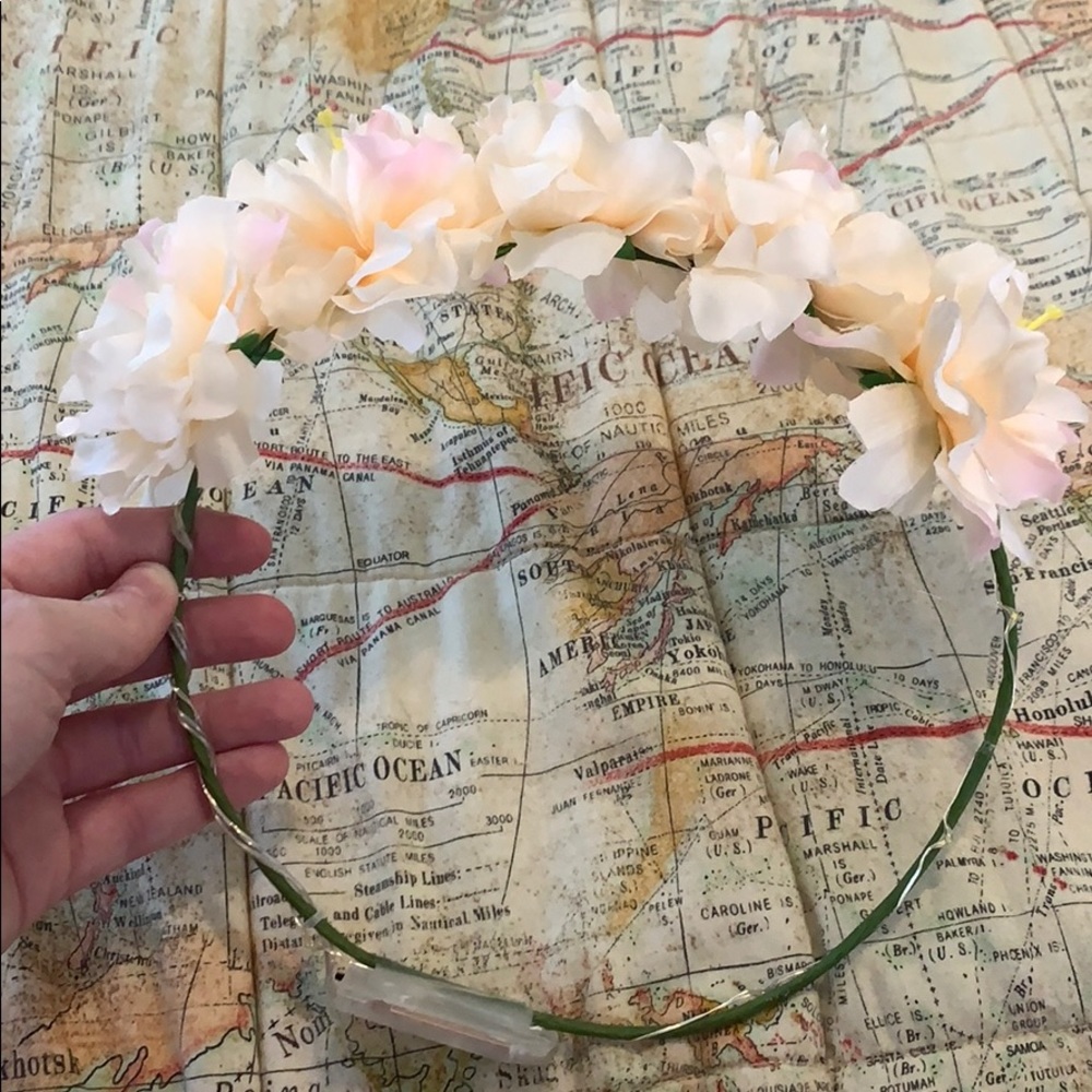 Like new light up flower crown